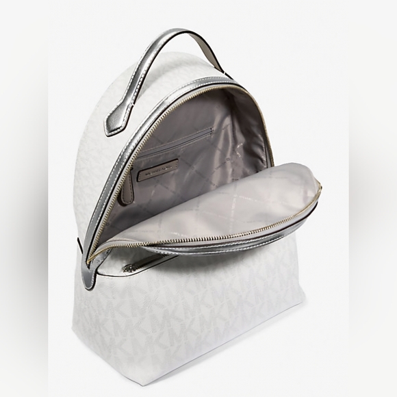 MICHAEL MICHAEL KORS FULL-SIZE BACKPACK with A DUSTBAG - Picture 4 of 7